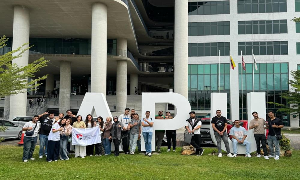 Our 𝐁𝐔𝐄𝐈𝐀𝐍𝐒 𝐚𝐭 𝐌𝐚𝐥𝐚𝐲𝐚𝐢𝐬𝐚1